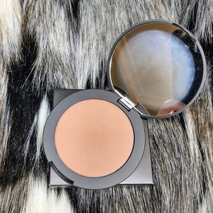 Younique Matte Bronzer - Dark